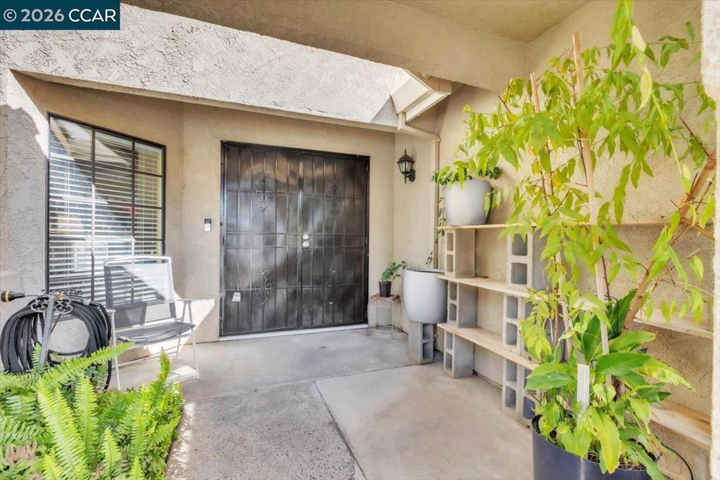 861 Vista Verano Ct
