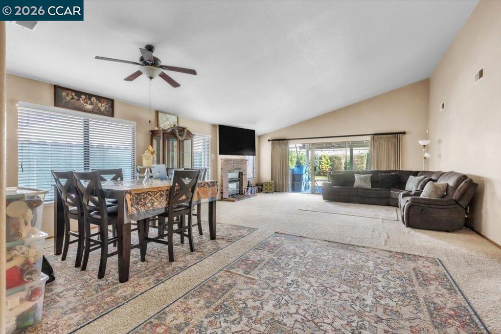 861 Vista Verano Ct