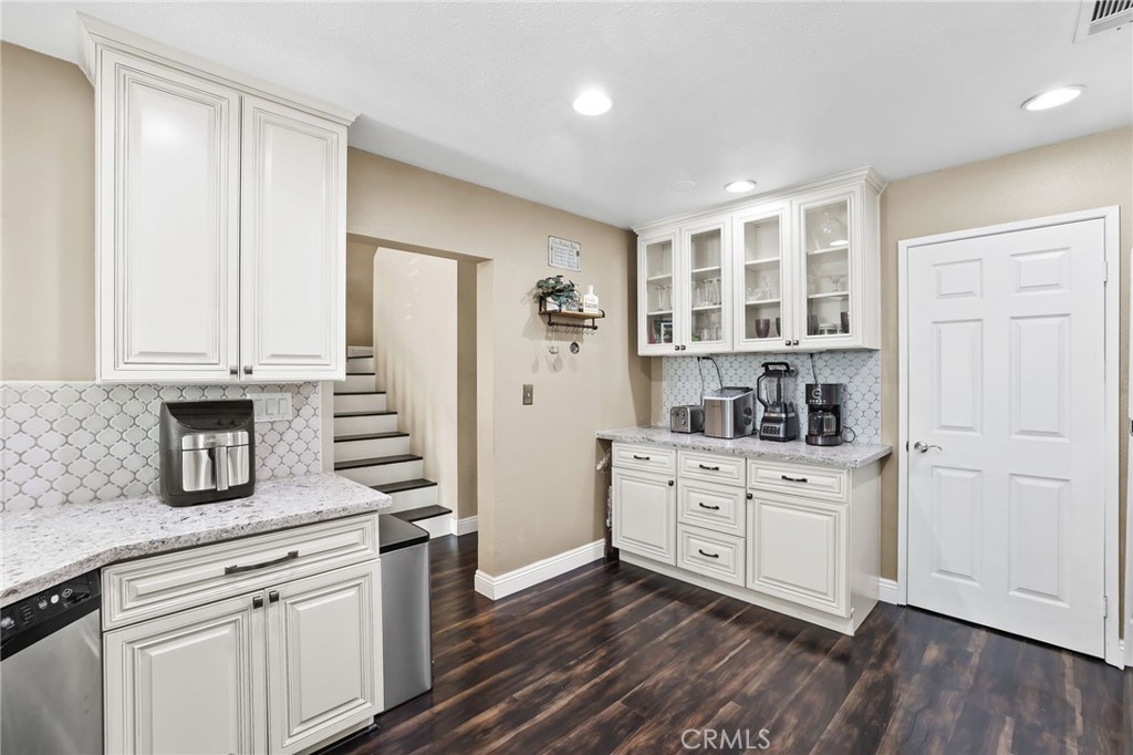 2225 Indigo Hills Drive 3