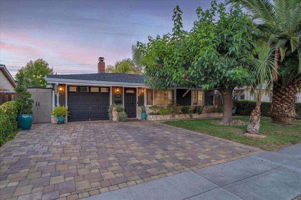 3146 Irlanda Way