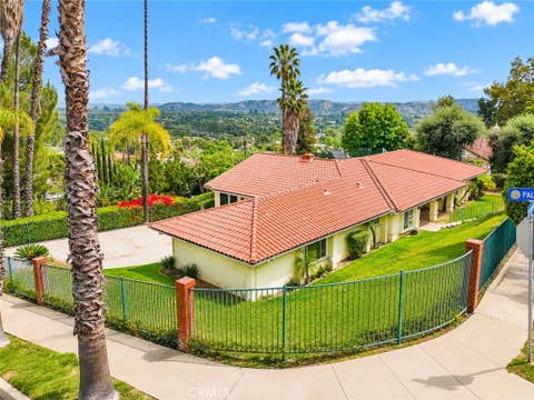 Photo of 834 Cloverview DR, Glendora, CA 91741 (MLS # CV26143605)