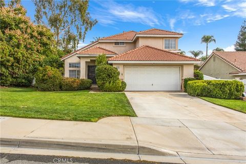 7693 Chanticleer Highland CA 92346