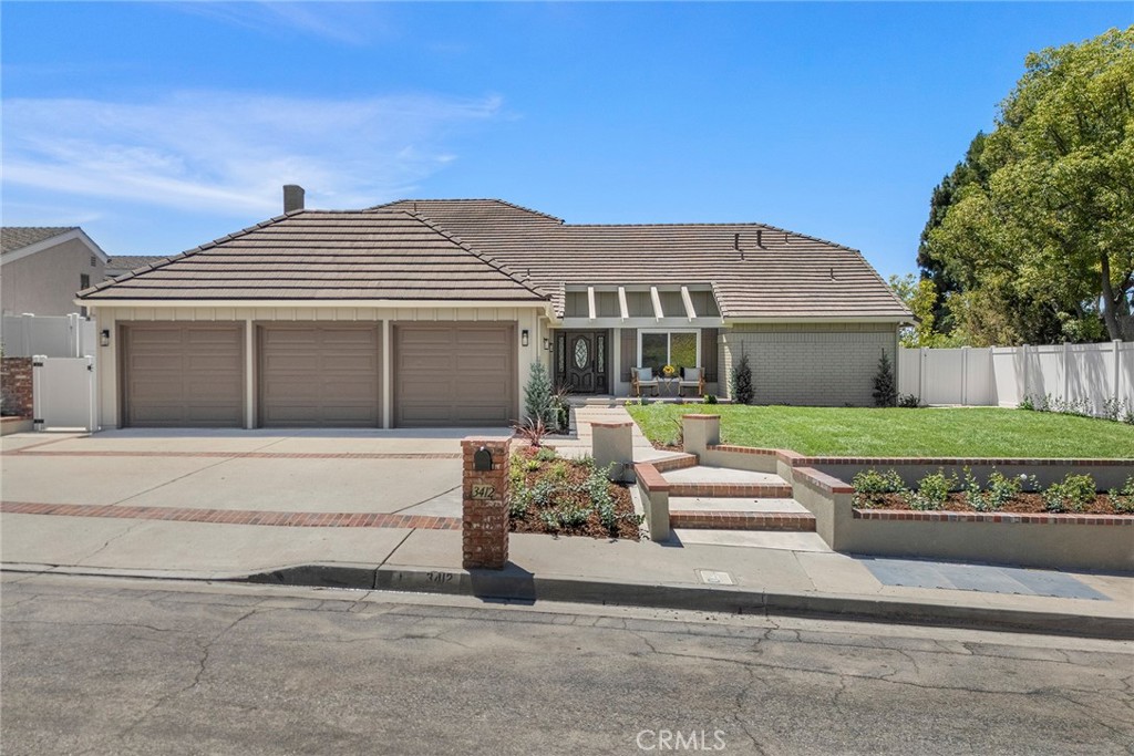 3412 E Longridge Drive