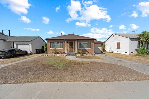 Photo of 1713 Reeve Street, Compton, CA 90220 (MLS # PW25218299) Photo of 1713 Reeve Street, Compton, CA 90220 (MLS # PW25218299)