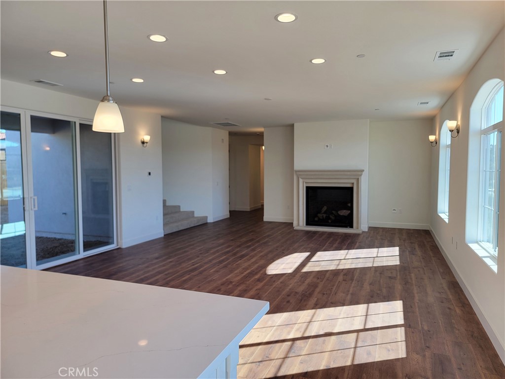 The Reserve at River Oaks - Residential