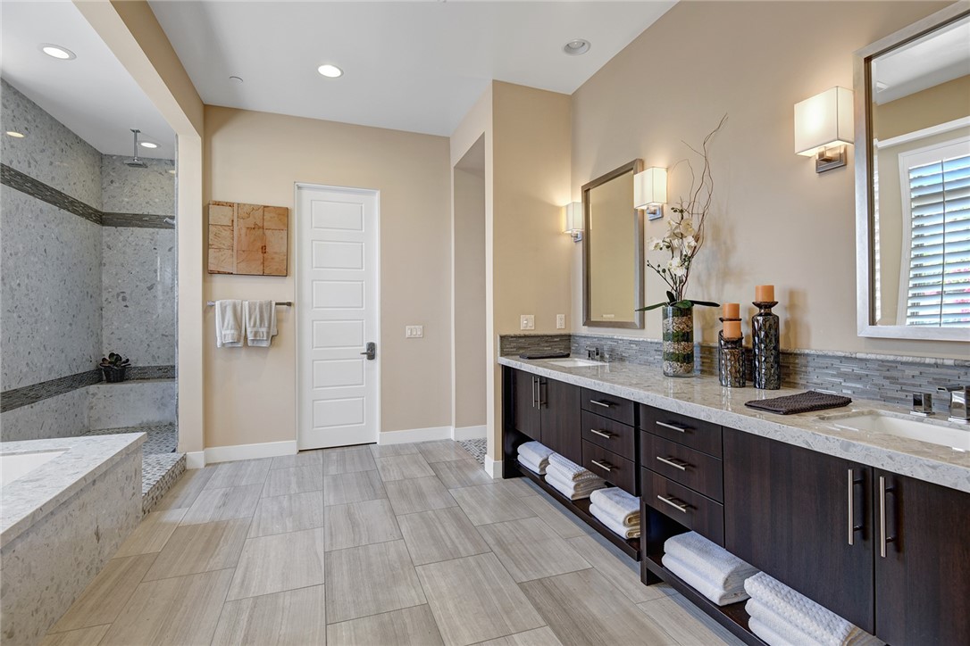 Estancias at South Canyon (33450) - Residential