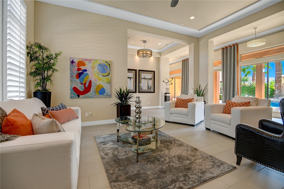 Estancias at South Canyon (33450) - Residential