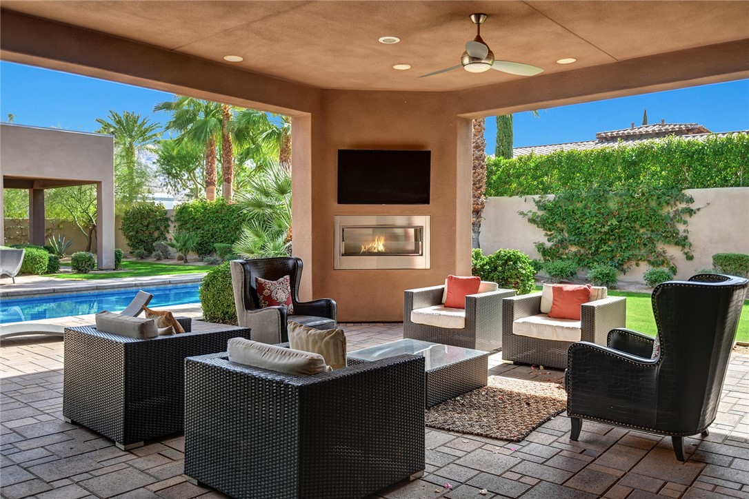 Estancias at South Canyon (33450) - Residential