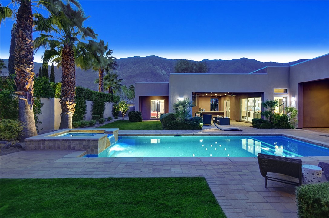 Estancias at South Canyon (33450) - Residential