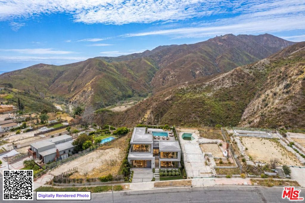 3523 Shoreheights Drive
