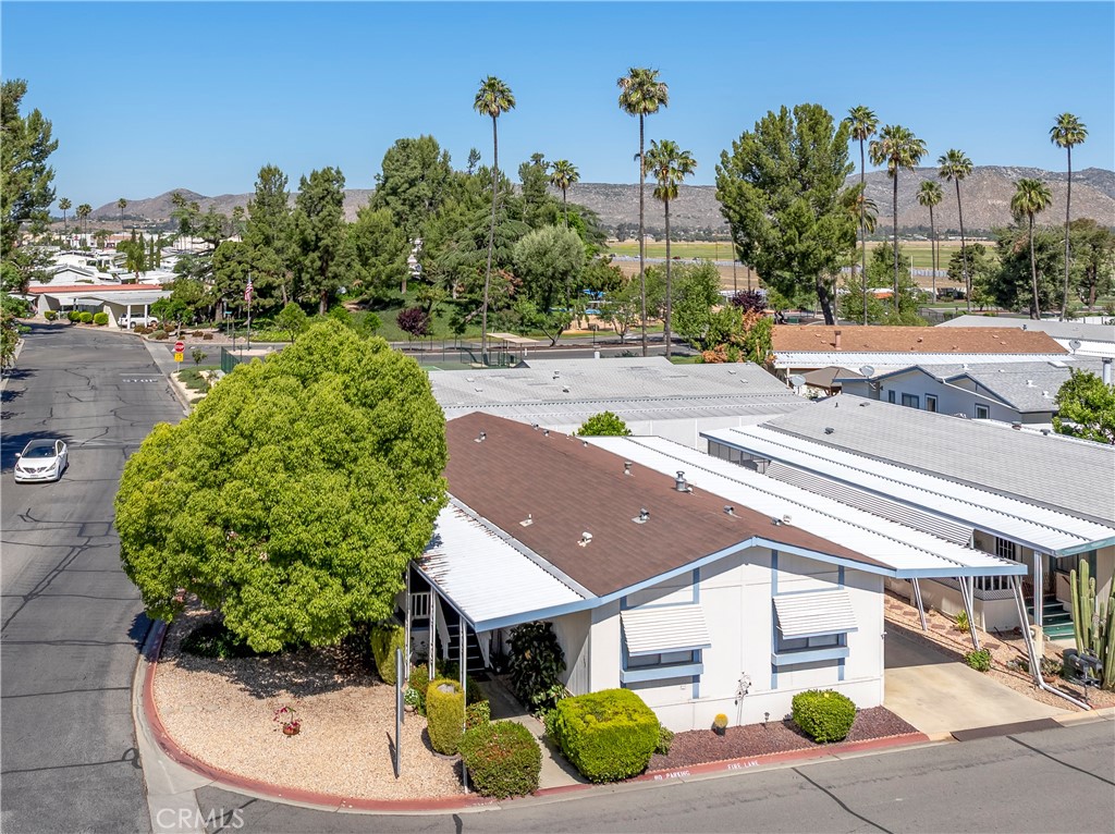 5001 W Florida 759