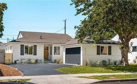 8051 Etiwanda Ave Reseda CA 91335