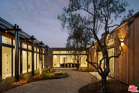 Tiny photo for 1225 Shippee Lane, Ojai, CA 93023 (MLS # 26653487)