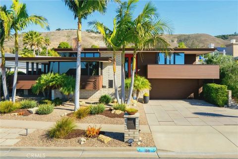 Photo of 130 Hermosa Drive, Pismo Beach, CA 93449 (MLS # SC25244741)