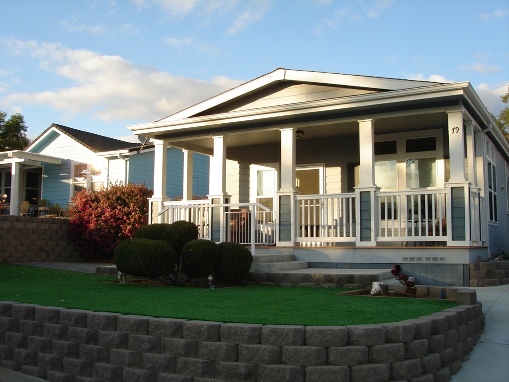 VERY NICE MANUFACTURED HOME BUILT IN 2012, ORIGINAL HOME BURNT DOWN AND NEW HOME REPLACED. OPEN FLOOR PLAN, LARGE FRONT PORCH HAS NICE VIEWS, SPACIOUS KITCHEN WITH LOTS OF COUNTER SPACE, INSIDE LAUNDRY WITH MASTER IN REAR OF HOME. ATTACHED GARAGE HAS LADDER ATTIC SPACE FOR STORAGE. CLEAR TERMITE INSPECTION. Neighborhoods: OAK TREE RANCH Equipment: Garage Door Opener Other Fees: 136 Sewer: Sewer Connected Topography: LL,GSL