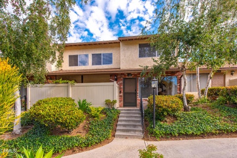 Photo of 1428 Ramona Drive, Newbury Park, CA 91320 (MLS # V1-37127)