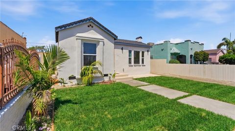 Photo of 1431 W 90th, Los Angeles, CA 90047 (MLS # DW26088977)
