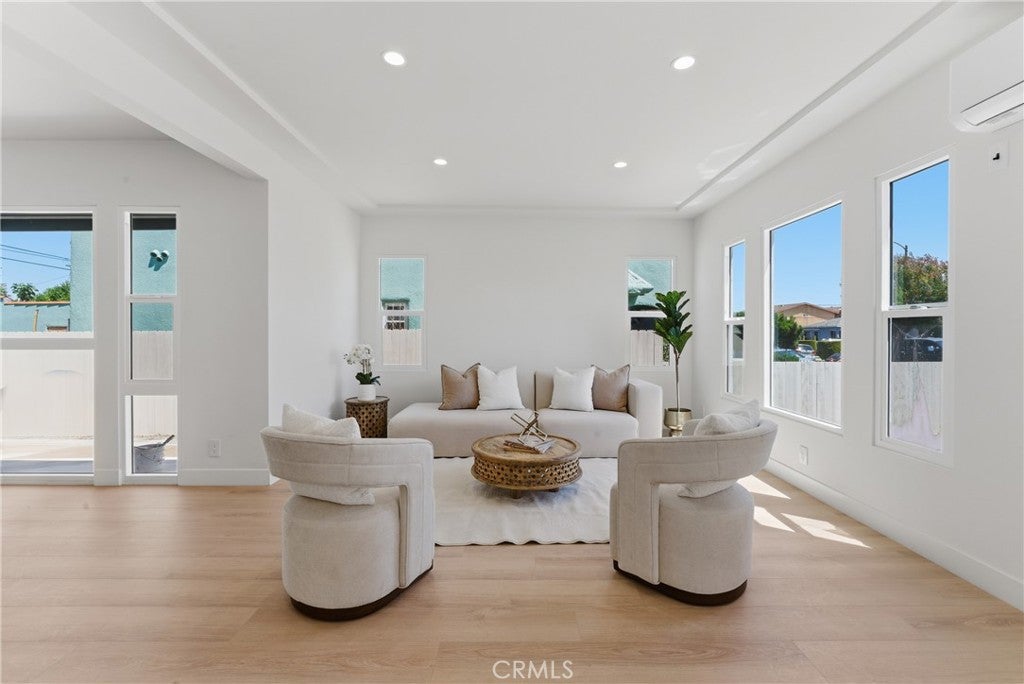 1431 W 90th
