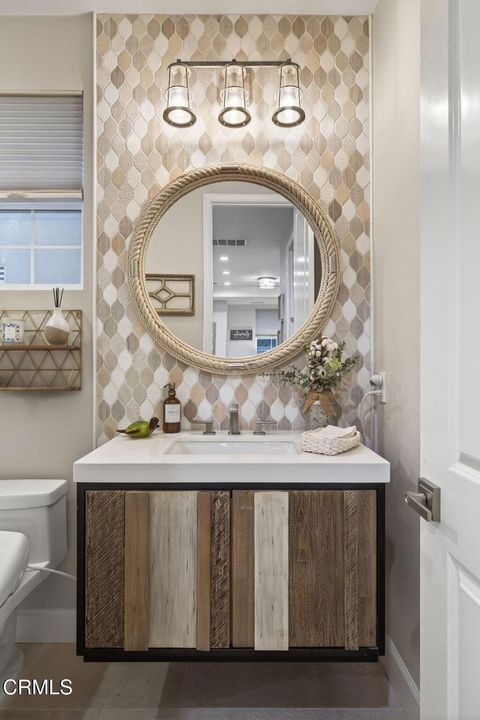 Tiny photo for 4045 Harbour Island Lane, Oxnard, CA 93035 (MLS # V1-34925)