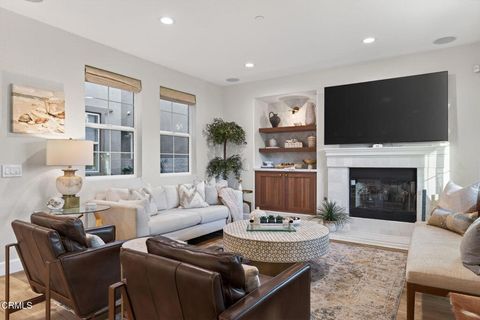 Tiny photo for 4045 Harbour Island Lane, Oxnard, CA 93035 (MLS # V1-34925)