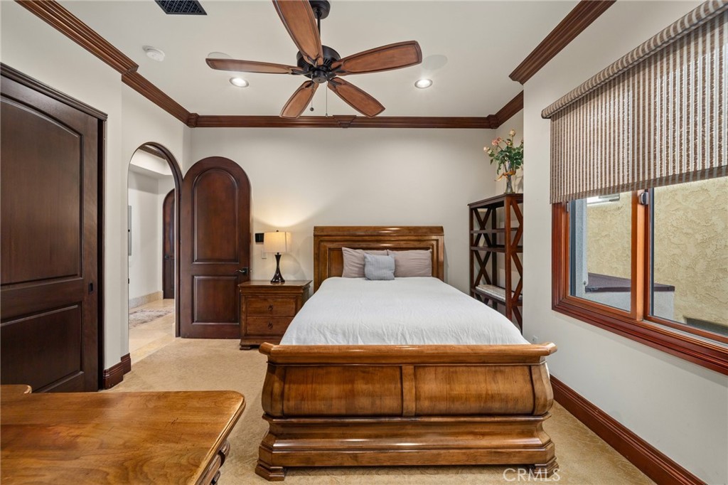 Peninsula (PI) - Residential