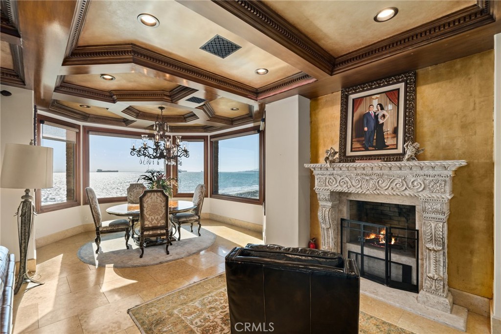 Peninsula (PI) - Residential