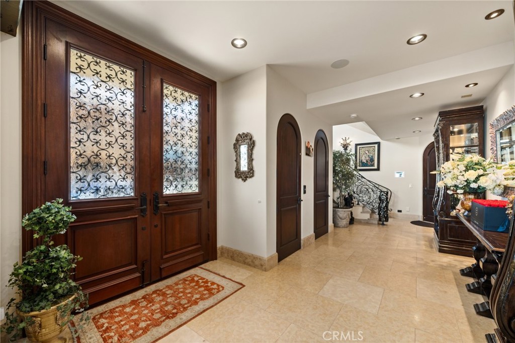 Peninsula (PI) - Residential