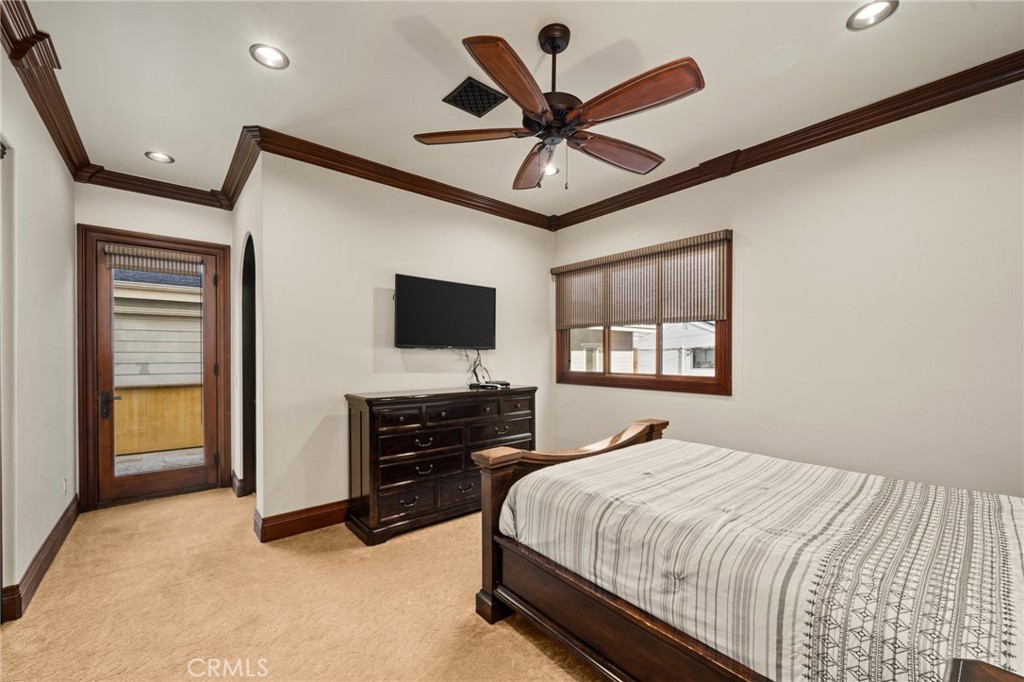 Peninsula (PI) - Residential