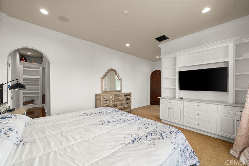 Peninsula (PI) - Residential