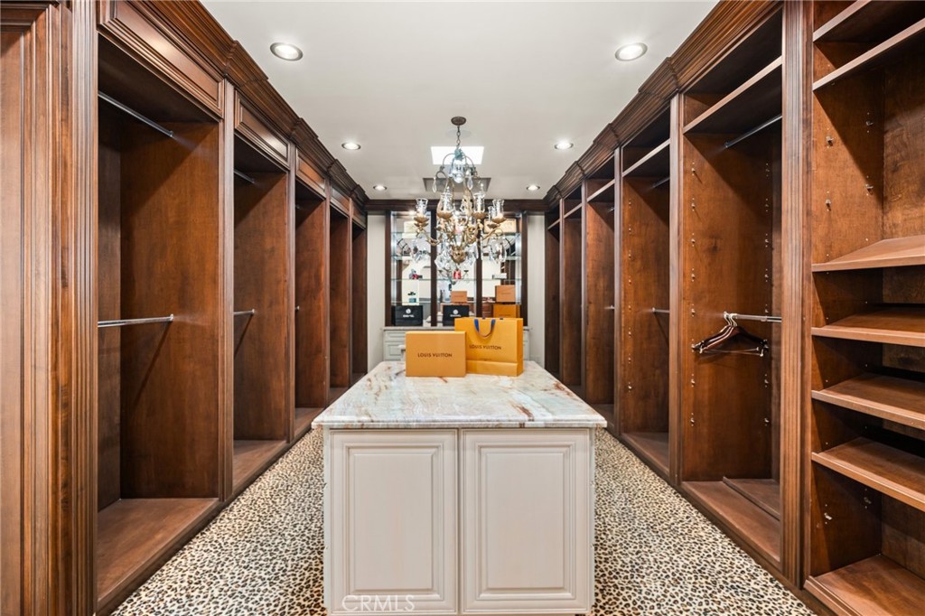 Peninsula (PI) - Residential