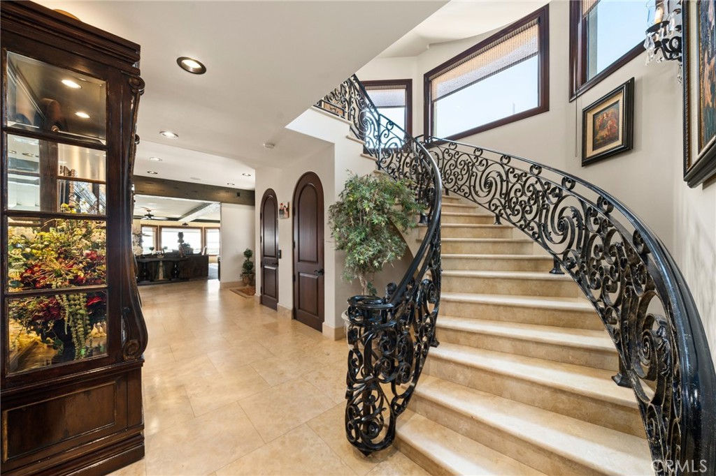 Peninsula (PI) - Residential