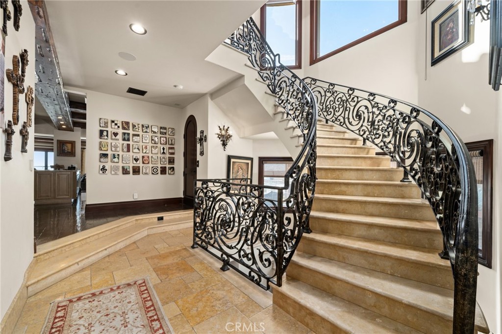 Peninsula (PI) - Residential