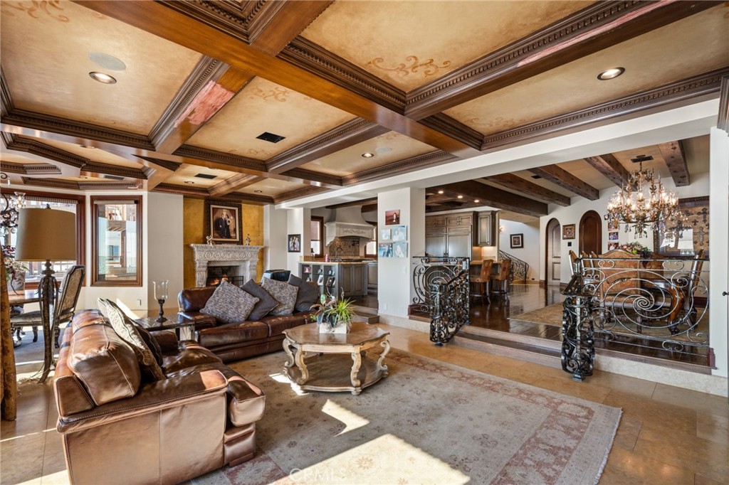 Peninsula (PI) - Residential