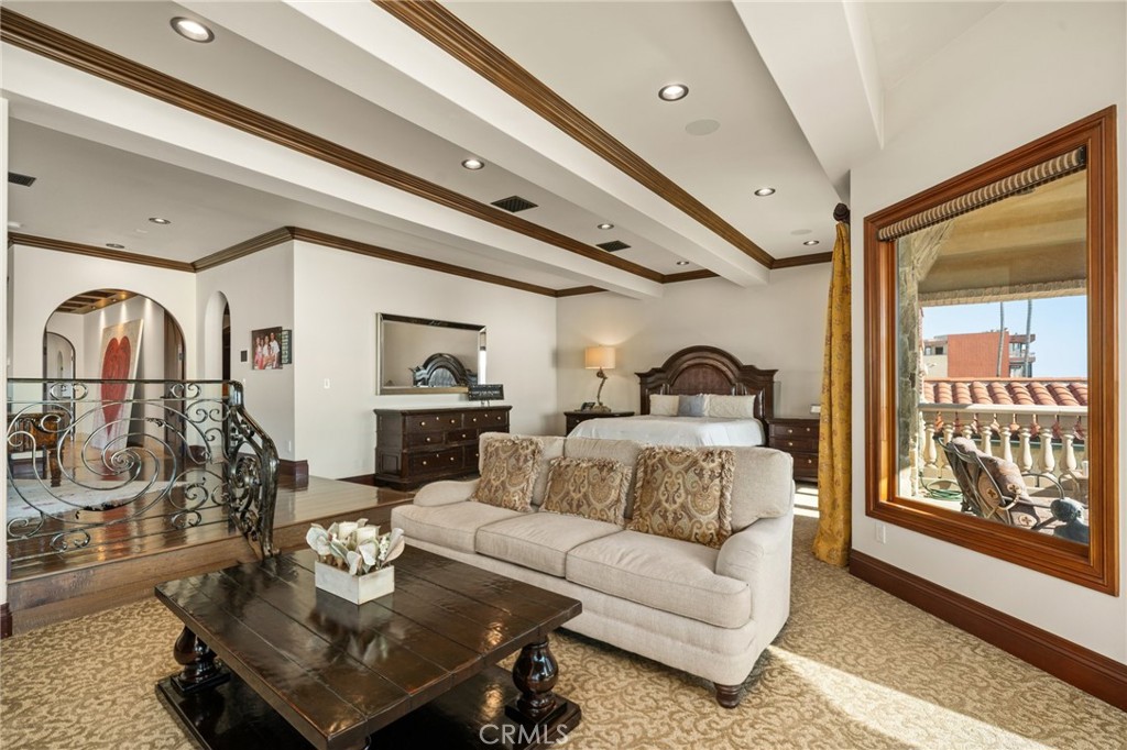 Peninsula (PI) - Residential