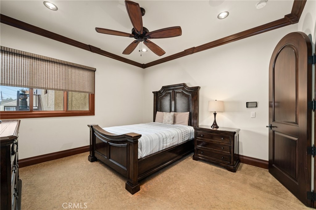 Peninsula (PI) - Residential