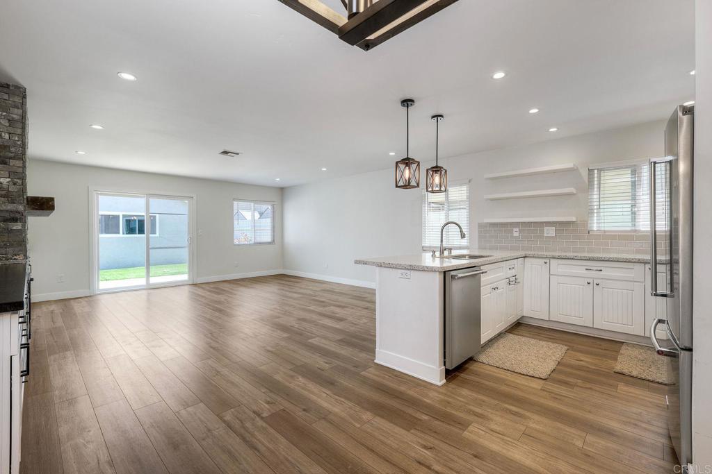 369 Alameda Boulevard