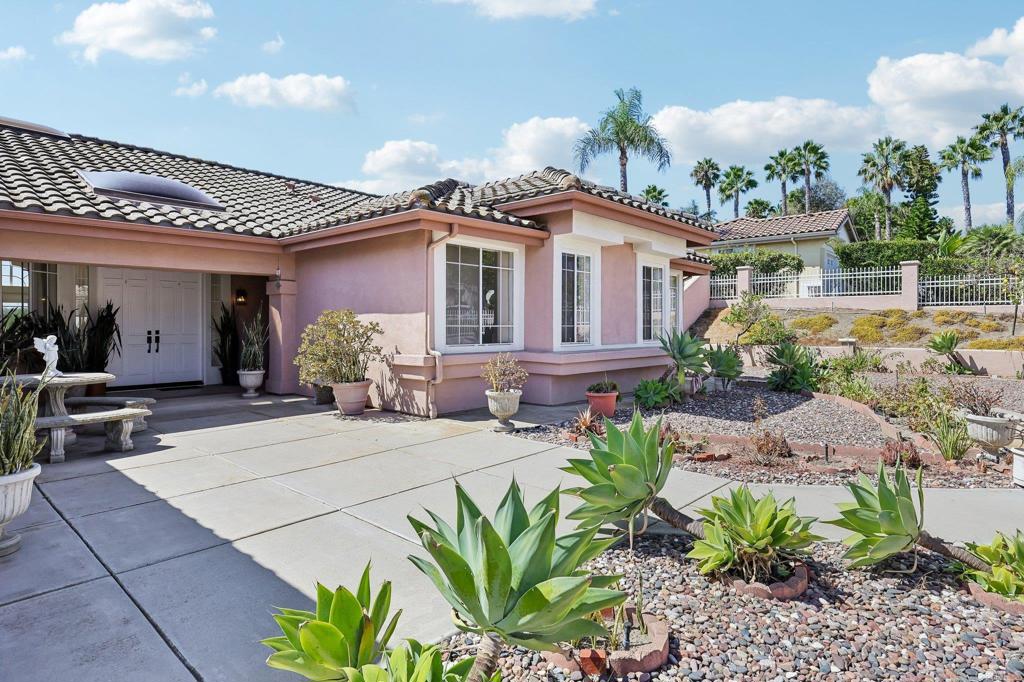 638 Cantara Lane