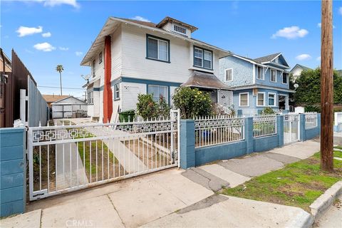 1665 Arlington Los Angeles CA 90019