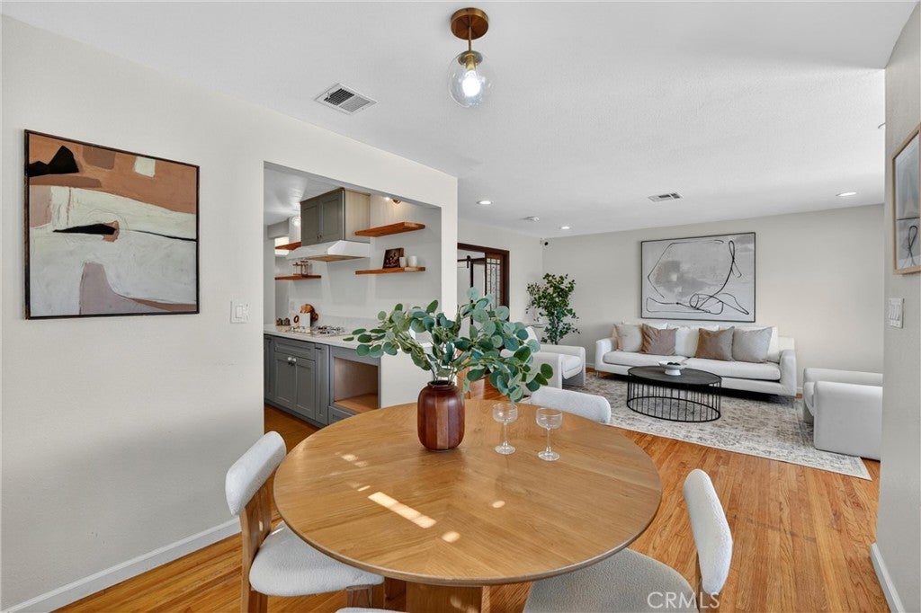 7926 Adams