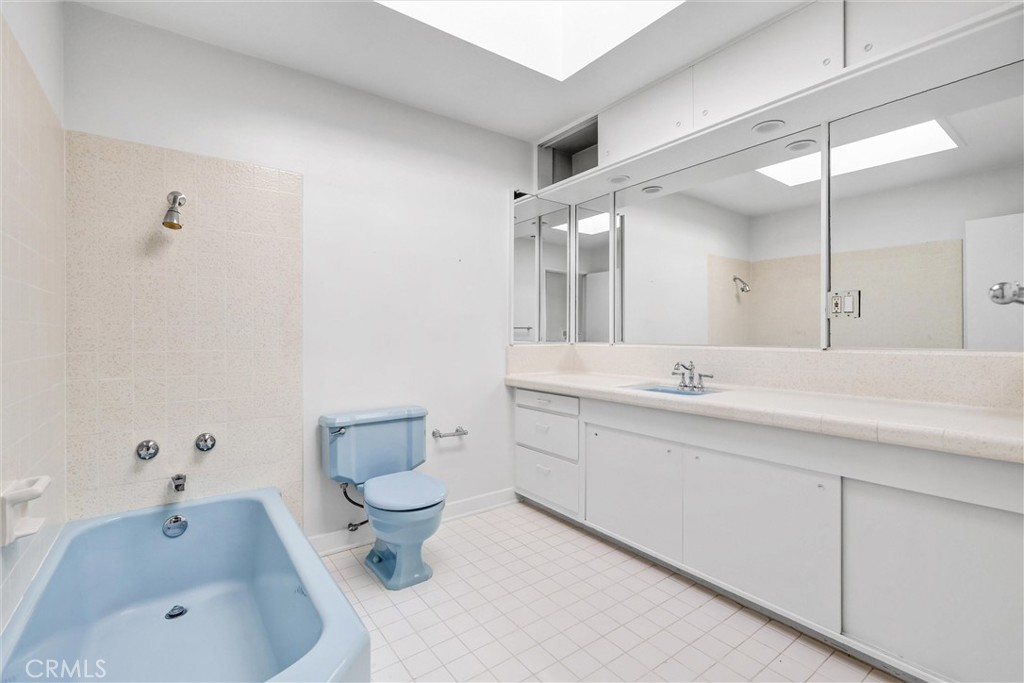 Corona del Mar South of PCH (CDMS) - Residential