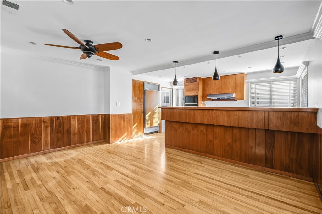 Corona del Mar South of PCH (CDMS) - Residential