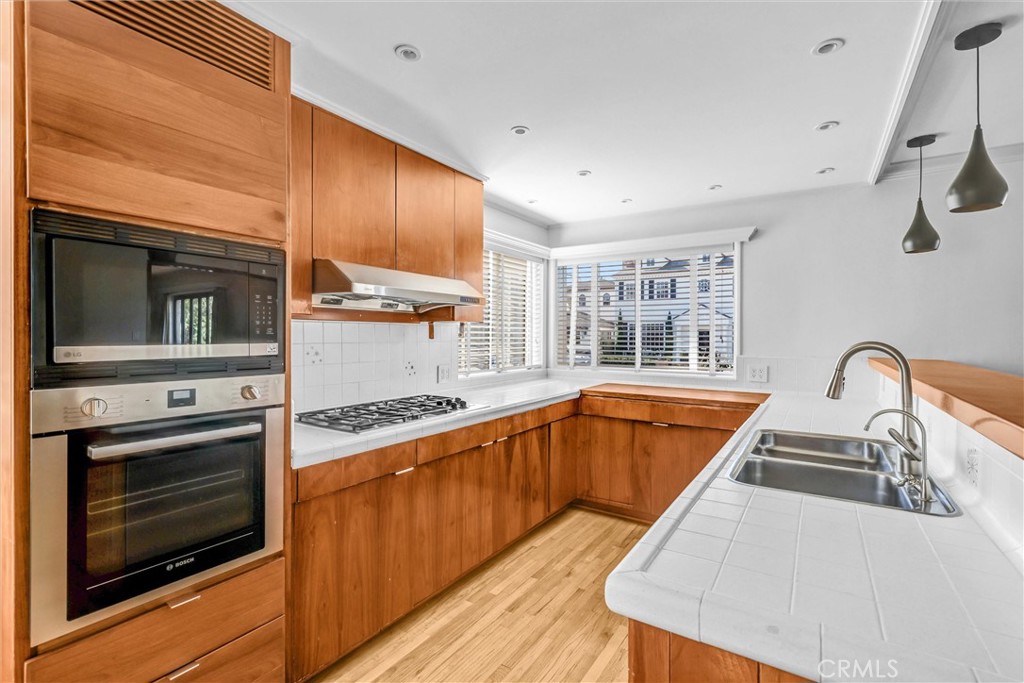 Corona del Mar South of PCH (CDMS) - Residential