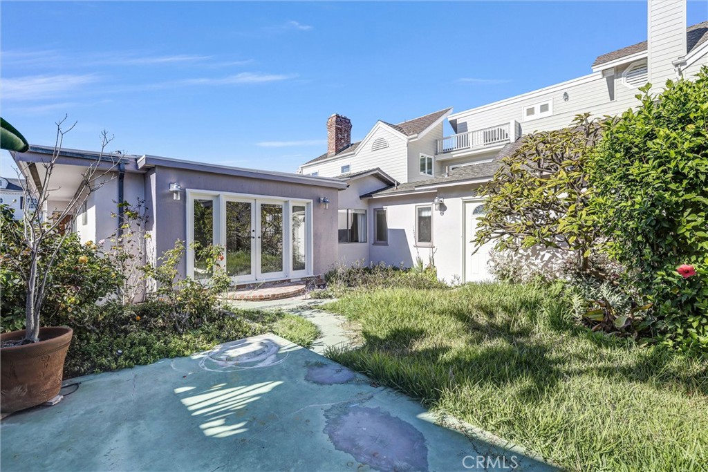 Corona del Mar South of PCH (CDMS) - Residential