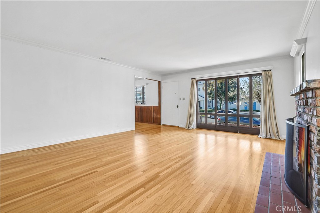 Corona del Mar South of PCH (CDMS) - Residential