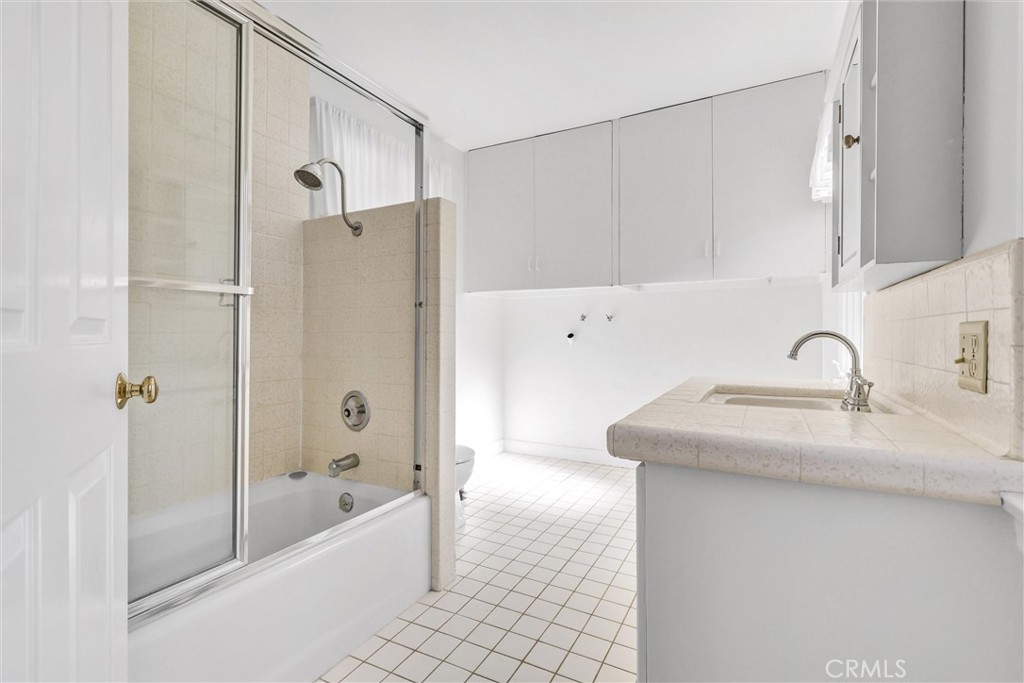 Corona del Mar South of PCH (CDMS) - Residential