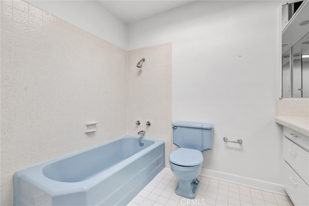 Corona del Mar South of PCH (CDMS) - Residential