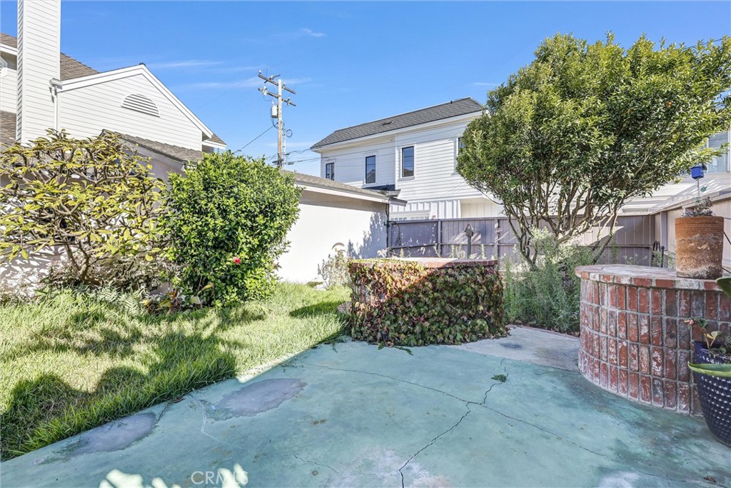 Corona del Mar South of PCH (CDMS) - Residential