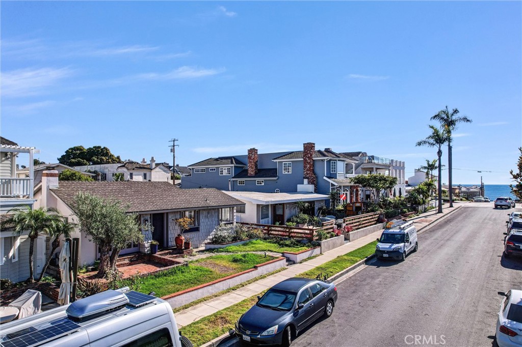 Corona del Mar South of PCH (CDMS) - Residential