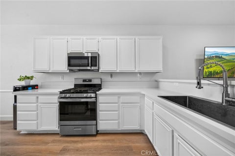 Tiny photo for 33298 Avenida Bicicleta, Temecula, CA 92592 (MLS # PW26148252)