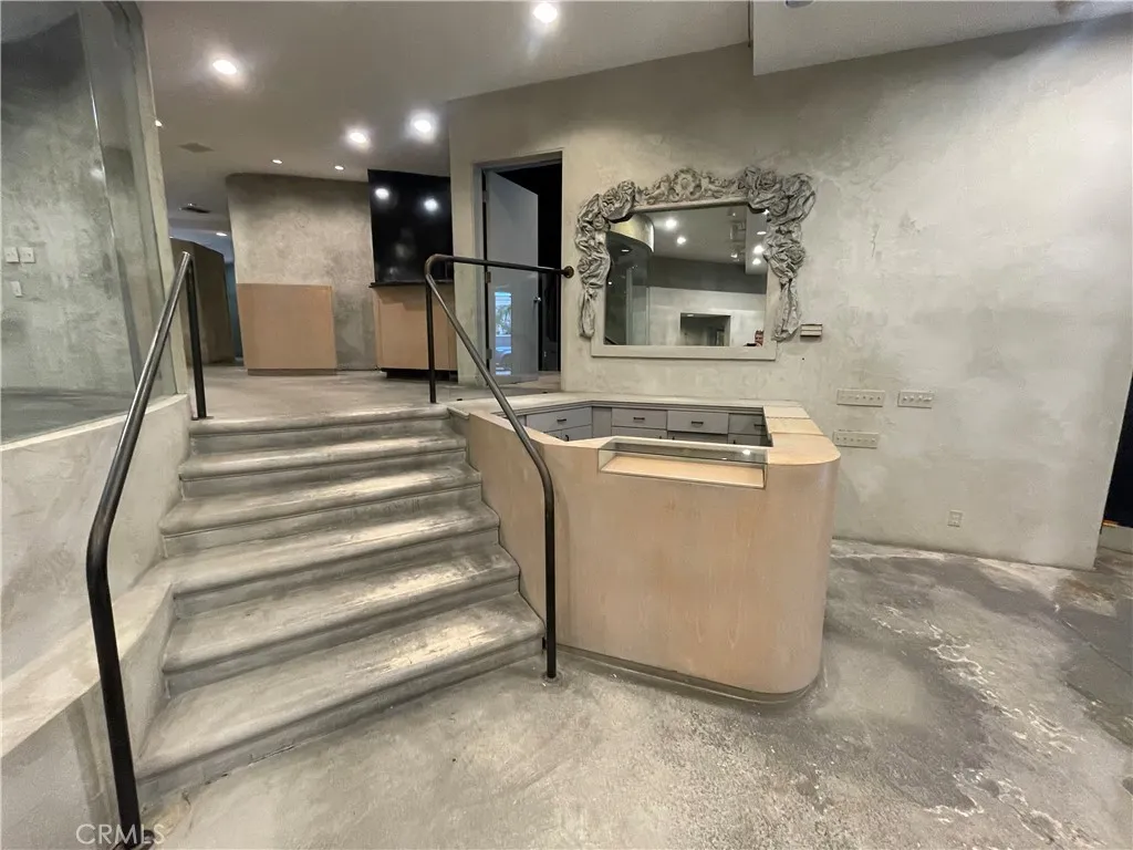 Corona Del Mar, California 92625, United States, ,Residential,Active,242120